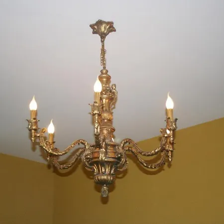 Chateau De Roqueperlic Bed & Breakfast *