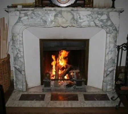 Bed & Breakfast Chateau De Roqueperlic *