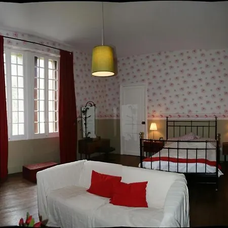 Chateau De Roqueperlic