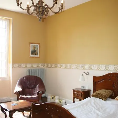 Bed & Breakfast Chateau De Roqueperlic *